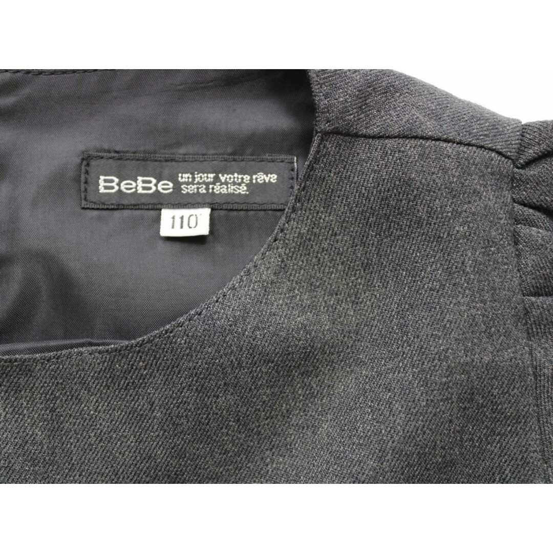 BeBe(ベベ)の【新入荷!】◇ベベ/BeBe◇110cm 半袖ワンピース グレー フォーマル お受験 お稽古 通塾 見学会 通園 入学式 卒園式 七五三 冠婚葬祭【中古】子供服 キッズ kids 女の子 fml 321042 キッズ/ベビー/マタニティのキッズ服女の子用(90cm~)(ワンピース)の商品写真