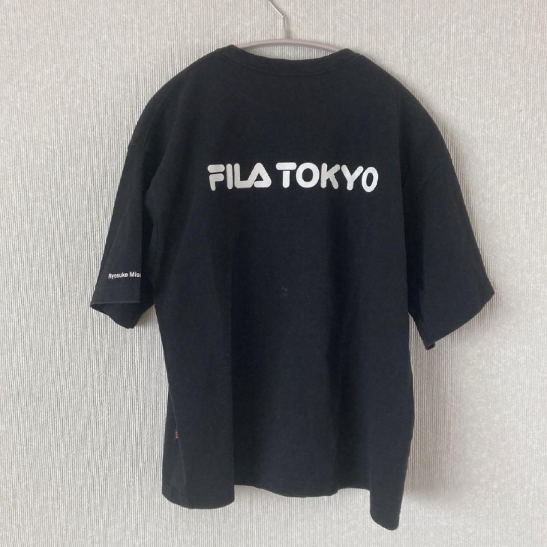 FILA(フィラ)のFILA クルーネック半袖Tシャツ　プリントTシャツ　Mサイズ　ブラック レディースのトップス(Tシャツ(半袖/袖なし))の商品写真