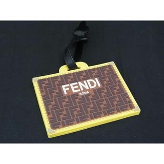 フェンディ(FENDI)の■極美品■ FENDI フェンディ ズッカ柄 バッグモチーフ ネームタグ 名札 チャーム ブラウン系×イエロー系 AS5648 (その他)