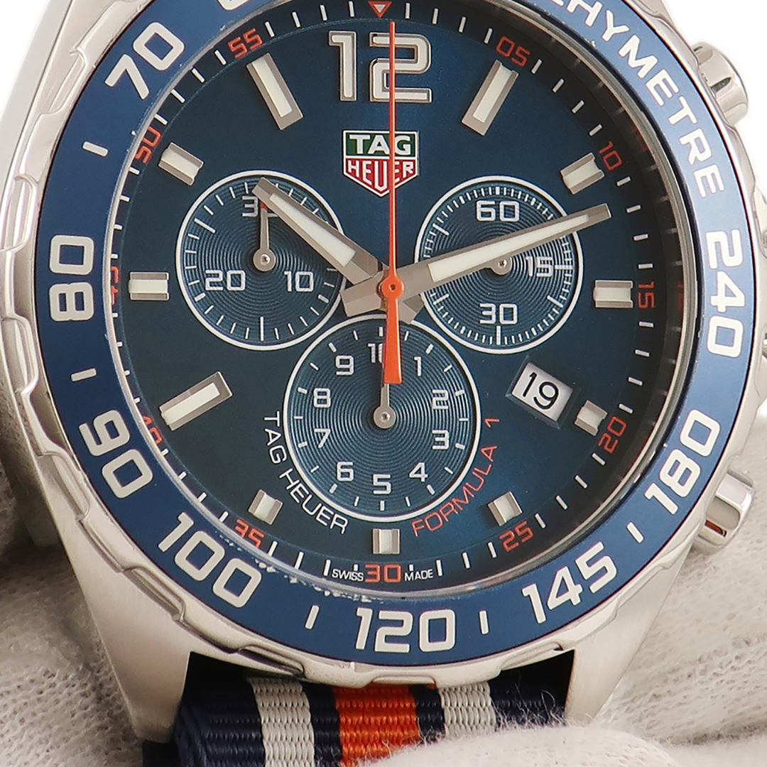 TAG Heuer(タグホイヤー)のタグホイヤー  フォーミュラ1 クロノグラフ CAZ1014.FC819 メンズの時計(腕時計(アナログ))の商品写真