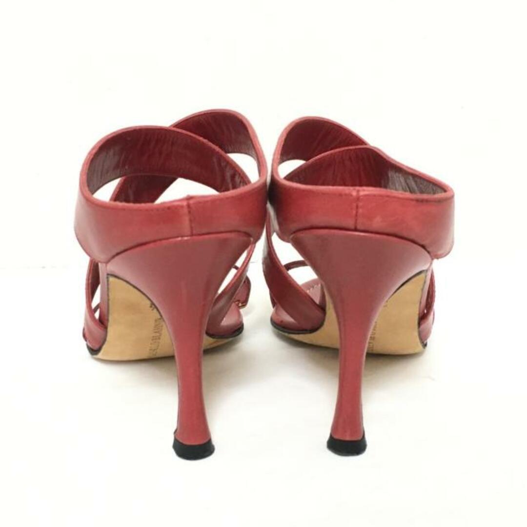 MANOLO BLAHNIK(マノロブラニク)のマノロブラニク サンダル 34 1/2 - レッド レディースの靴/シューズ(サンダル)の商品写真