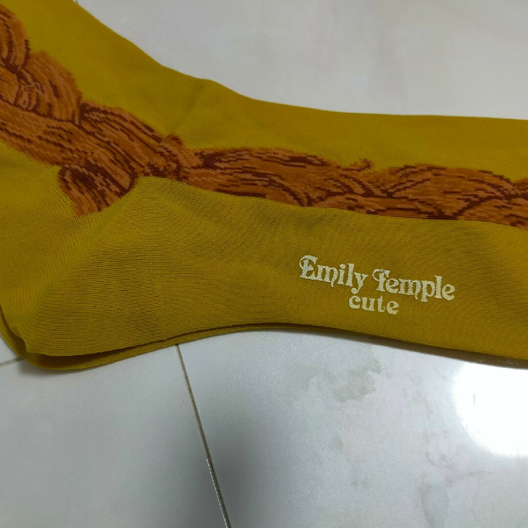 Emily Temple cute(エミリーテンプルキュート)のエミリーテンプルキュート　ニーハイソックス　マスタード レディースのレッグウェア(ソックス)の商品写真