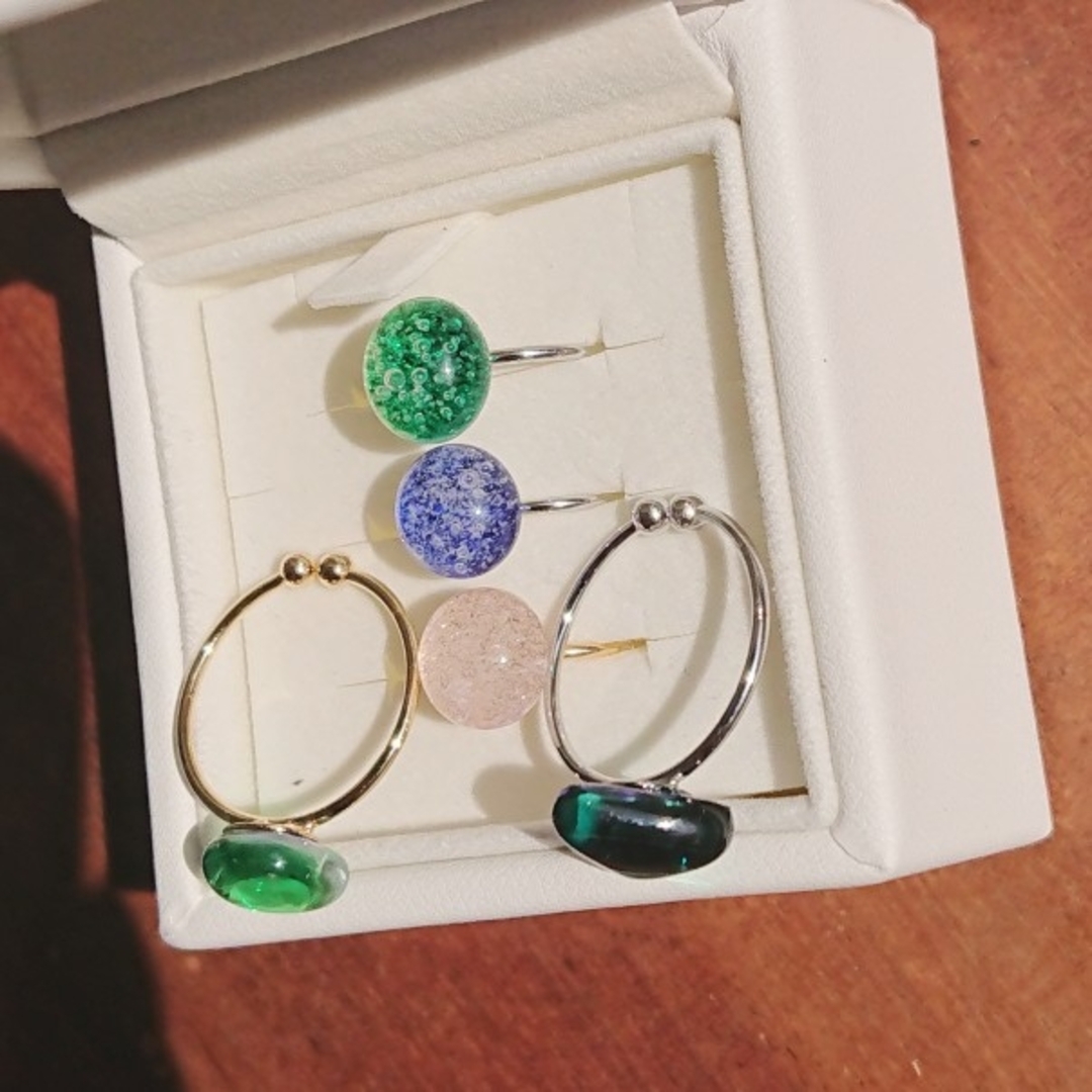 琉球ガラス ドロップス リング 指輪 グリーン ブルー ピンク 泡 クリア ハンドメイドのアクセサリー(リング)の商品写真