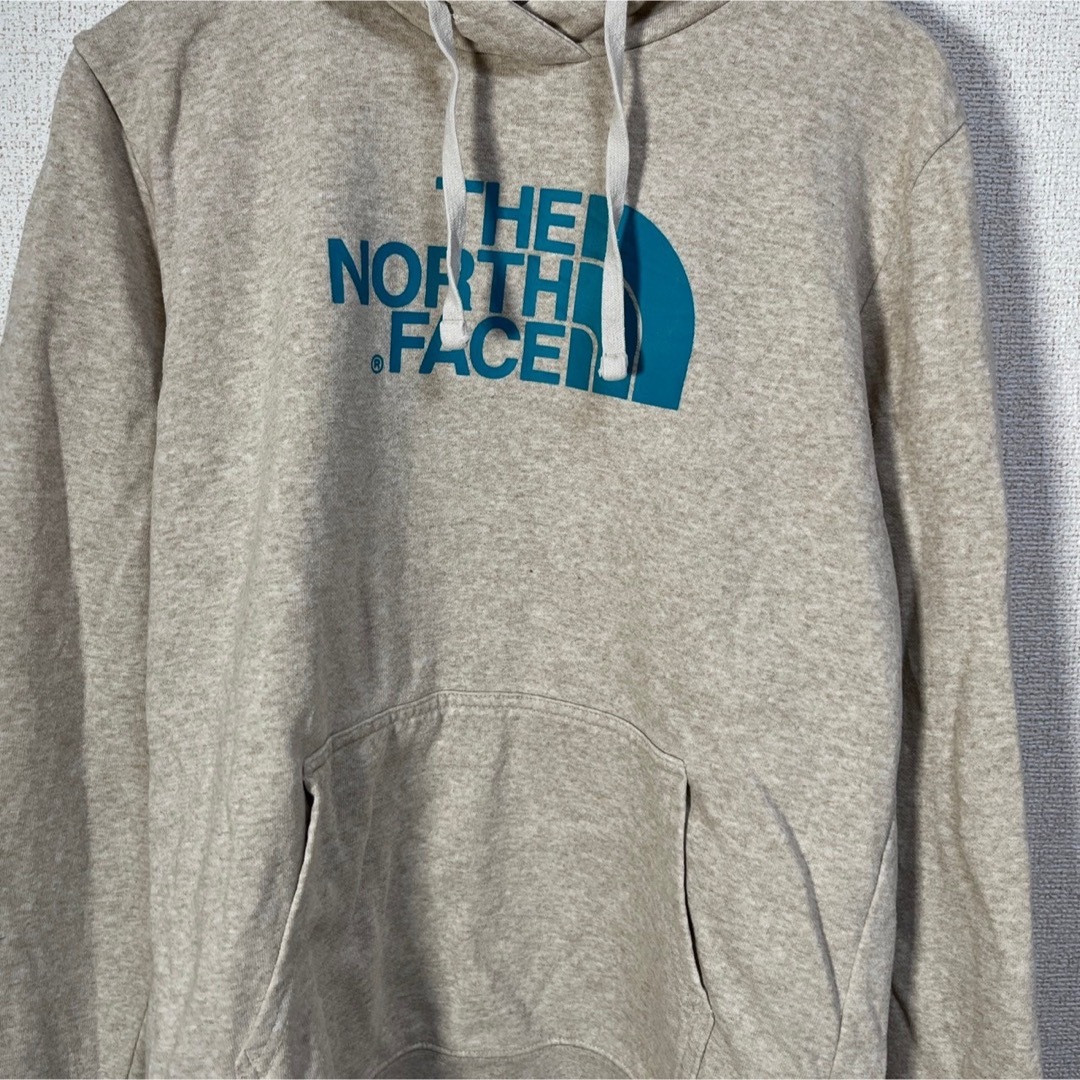 THE NORTH FACE(ザノースフェイス)の【ノースフェイス】メキシコ製　パーカー　デカロゴ　US規格　霜降りベージュ26 レディースのトップス(パーカー)の商品写真