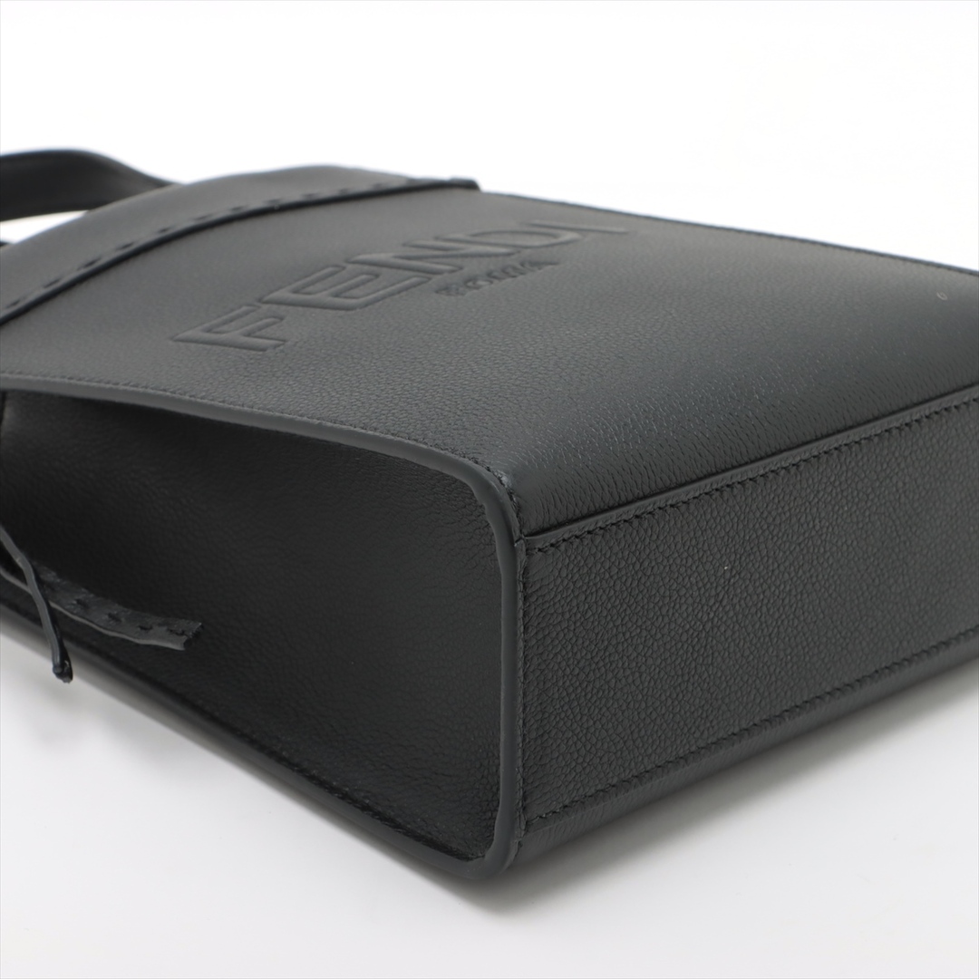 FENDI(フェンディ)のフェンディ ゴートゥショッパーS レザー  ブラック ユニセックス ハンド レディースのバッグ(ハンドバッグ)の商品写真
