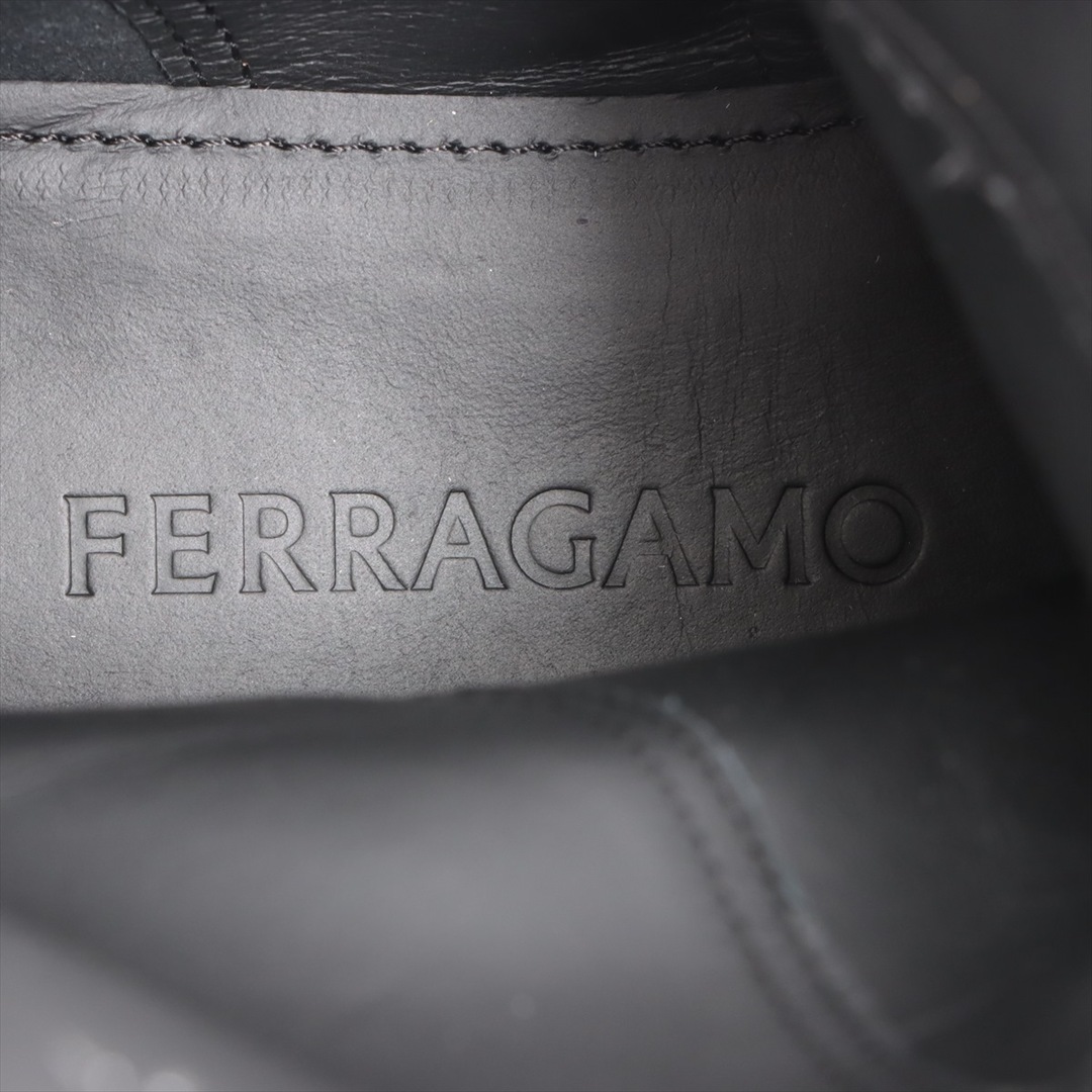 Salvatore Ferragamo(サルヴァトーレフェラガモ)のフェラガモ  レザー  ブラック レディース ブーツ レディースの靴/シューズ(ブーツ)の商品写真