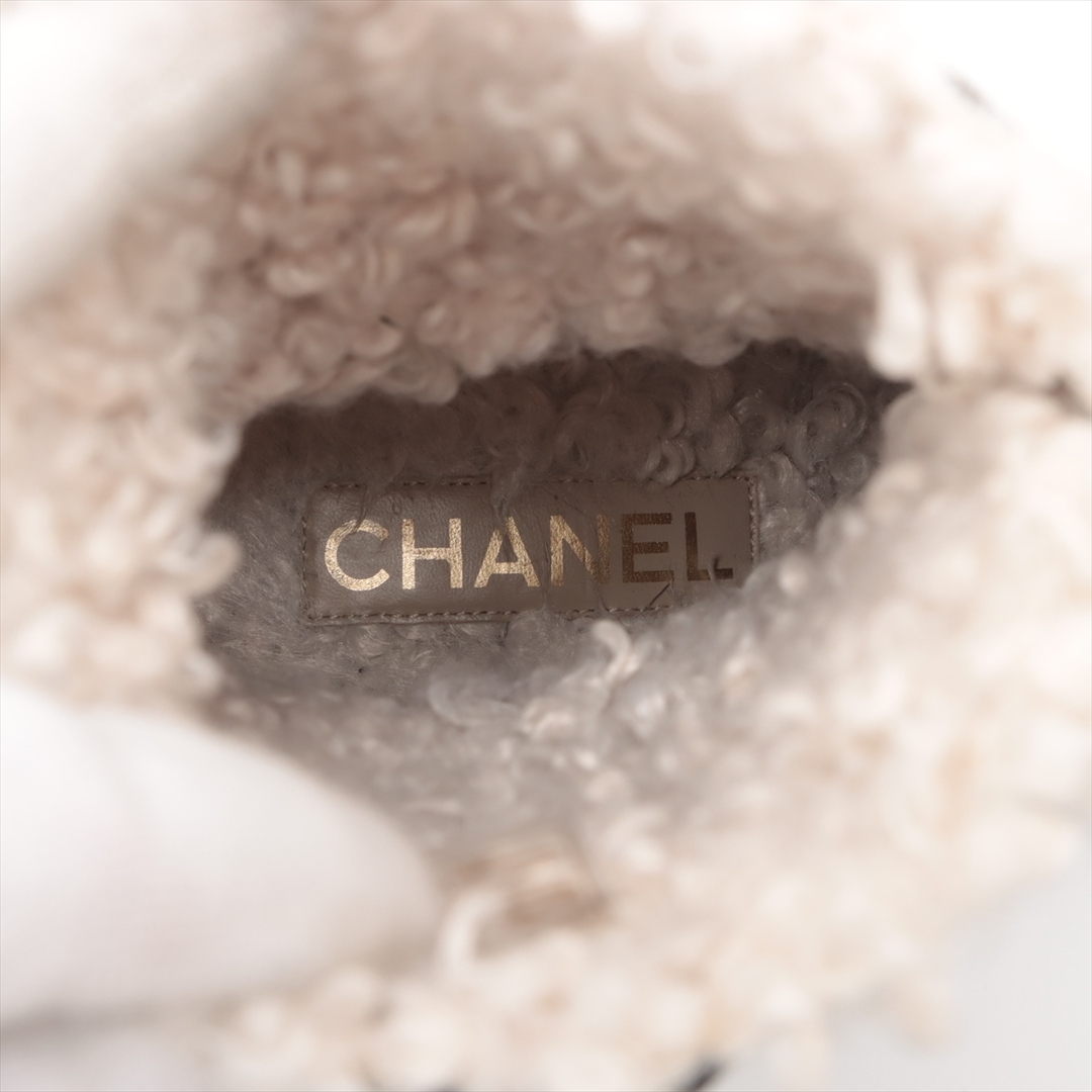 CHANEL(シャネル)のシャネル ココマーク マトラッセ パテントレザー×ファブリック 36 ブラ レディースの靴/シューズ(ブーツ)の商品写真