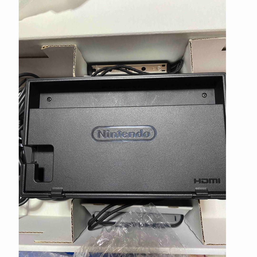 Nintendo Switch(ニンテンドースイッチ)の任天堂スイッチ Nintendo Switch Joy-Con L R グレー エンタメ/ホビーのゲームソフト/ゲーム機本体(家庭用ゲーム機本体)の商品写真