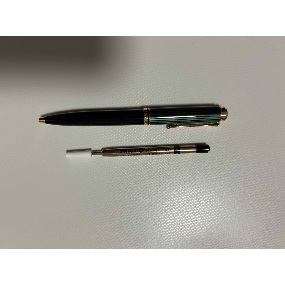 Pelikan(ペリカン)のペリカン　ボールペン　スーべレーン　K600  インテリア/住まい/日用品の文房具(ペン/マーカー)の商品写真