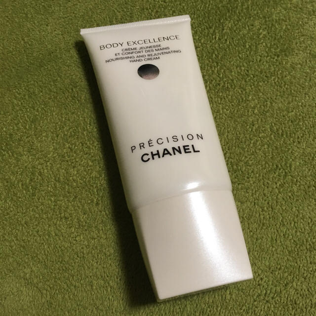 CHANEL(シャネル)のCHANEL ハンドクリーム コスメ/美容のボディケア(その他)の商品写真