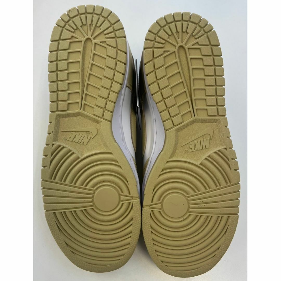 NIKE(ナイキ)の新品 ナイキ メンズ ダンク ロー レトロ BTTYS ゴールド 27.5cm メンズの靴/シューズ(スニーカー)の商品写真