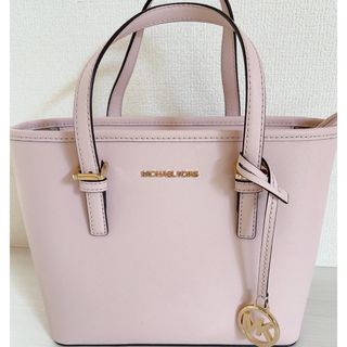 マイケルコース(Michael Kors)のぴっぴ様専セット　マイケルコース　ハンドバッグ　パステルピンク　ブランドバック(ハンドバッグ)