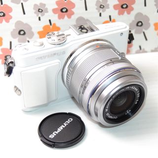 OLYMPUS PEN Lite  E-PL1　大口径レンズセット　年末特価!