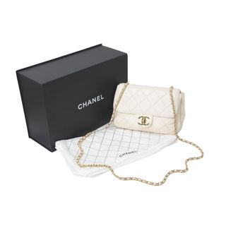 シャネル(CHANEL)のCHANEL シャネル マトラッセ チェーン ショルダーバッグ ラムスキン ホワイト ゴールド金具 ココマーク 斜め掛け 中古 59318(ハンドバッグ)