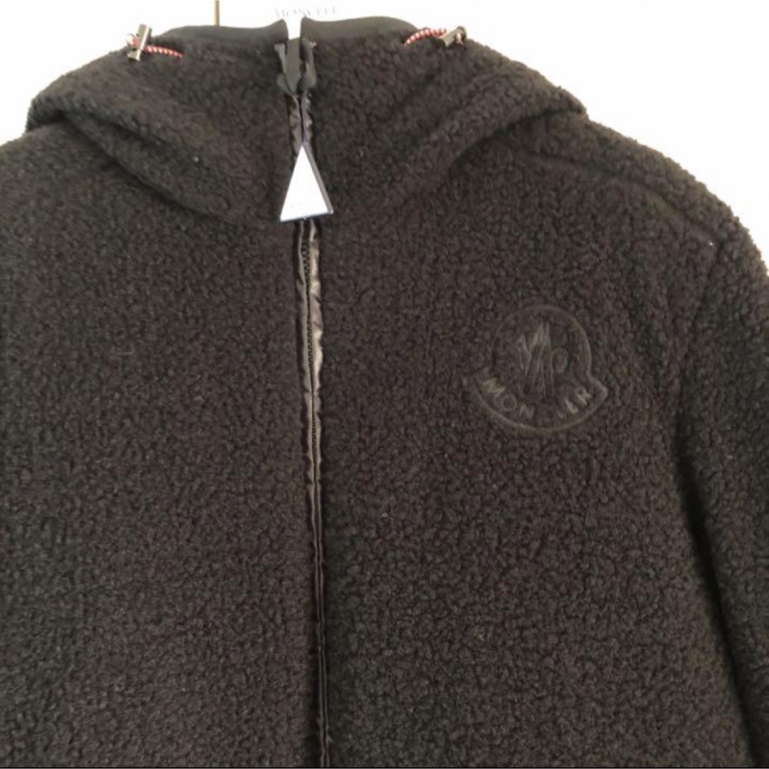 MONCLER(モンクレール)のMoncler Haffner ジーニアス 1952 ボア リバーシブル ダウン メンズのジャケット/アウター(ダウンジャケット)の商品写真