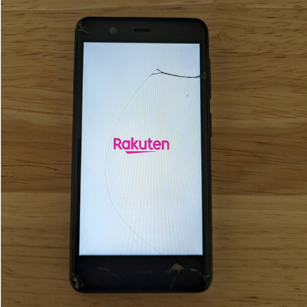 Rakuten(ラクテン)のRakuten Mini（画面割れ、動作正常） スマホ/家電/カメラのスマートフォン/携帯電話(スマートフォン本体)の商品写真