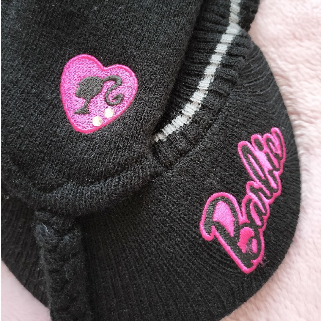 Barbie(バービー)のバービーゴルフ防寒帽子セット　ニットサンバイザー　ポンポンニット帽子 スポーツ/アウトドアのゴルフ(ウエア)の商品写真