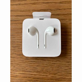 アイフォーン(iPhone)のApple iphone 付属品　イヤフォン　(ヘッドフォン/イヤフォン)