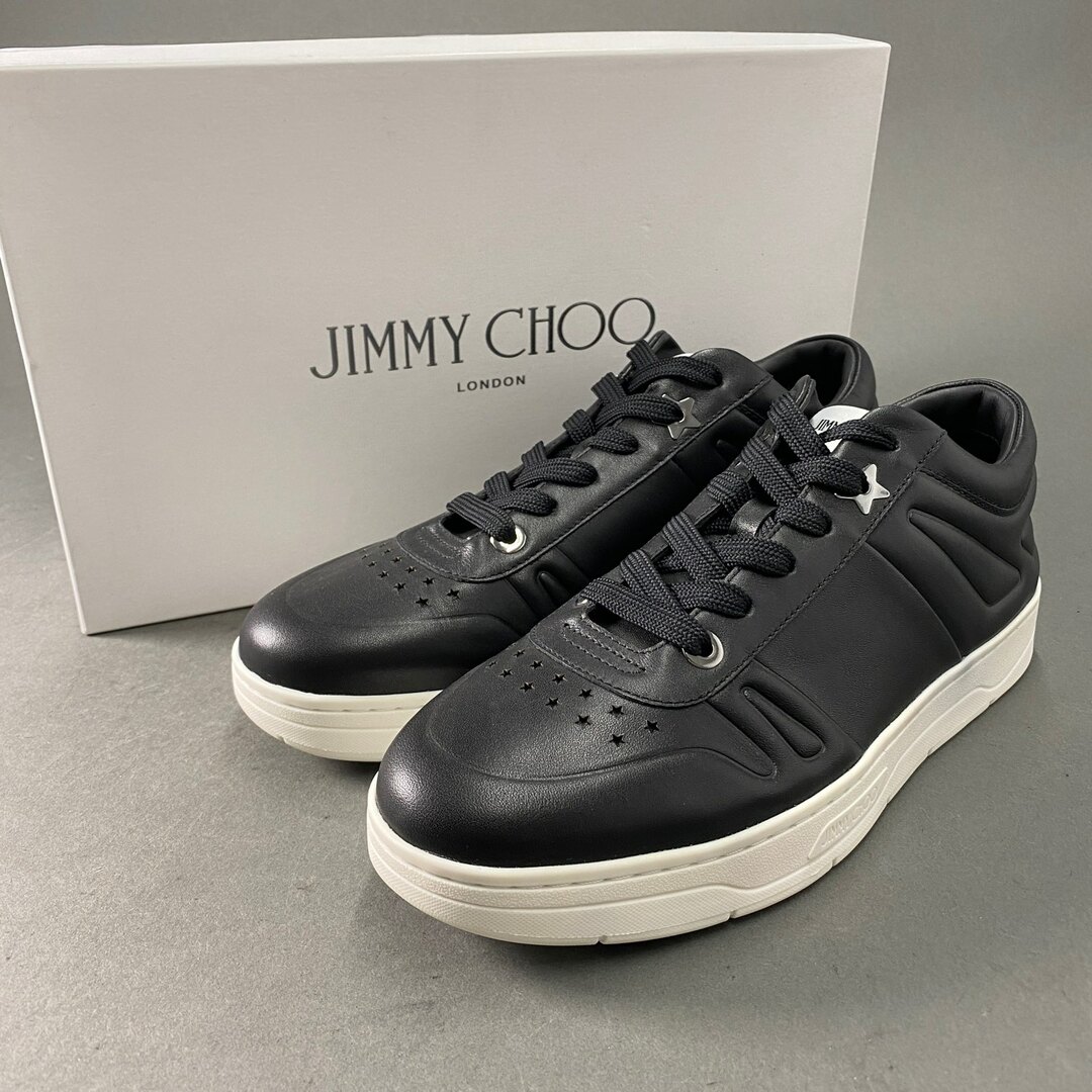 JIMMY CHOO(ジミーチュウ)の1A24 《美品》  JIMMY CHOO ジミーチュウ ローカットスニーカー レースアップ シューズ 靴 スター パンチング HAWAII M TCO 41 1/2 ブラック レザー ソフトカーフ カーフスキン ハワイ メンズの靴/シューズ(スニーカー)の商品写真