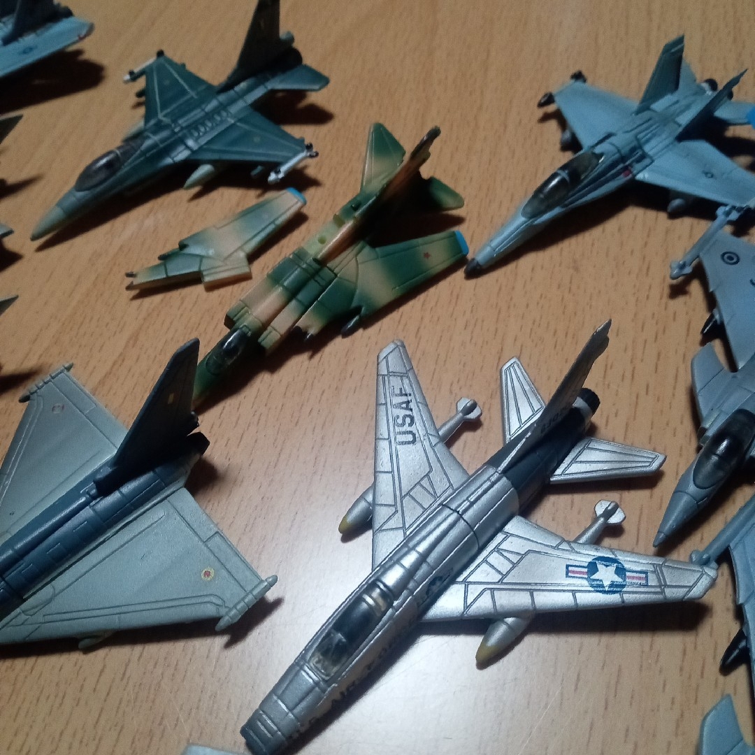 チョコエッグ 世界の戦闘機シリーズ 第1弾の通販 by わんぱち's チョコエッグ 世界の戦闘機シリーズ 第1弾の通販 by わんぱち's