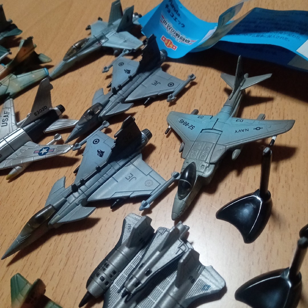 チョコエッグ 世界の戦闘機シリーズ 第1弾の通販 by わんぱち's チョコエッグ 世界の戦闘機シリーズ 第1弾の通販 by わんぱち's