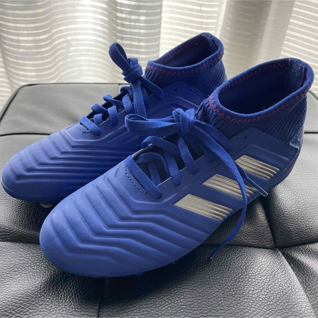 adidas(アディダス)のアディダサッカースパイク　21.5 キッズ/ベビー/マタニティのキッズ靴/シューズ(15cm~)(その他)の商品写真