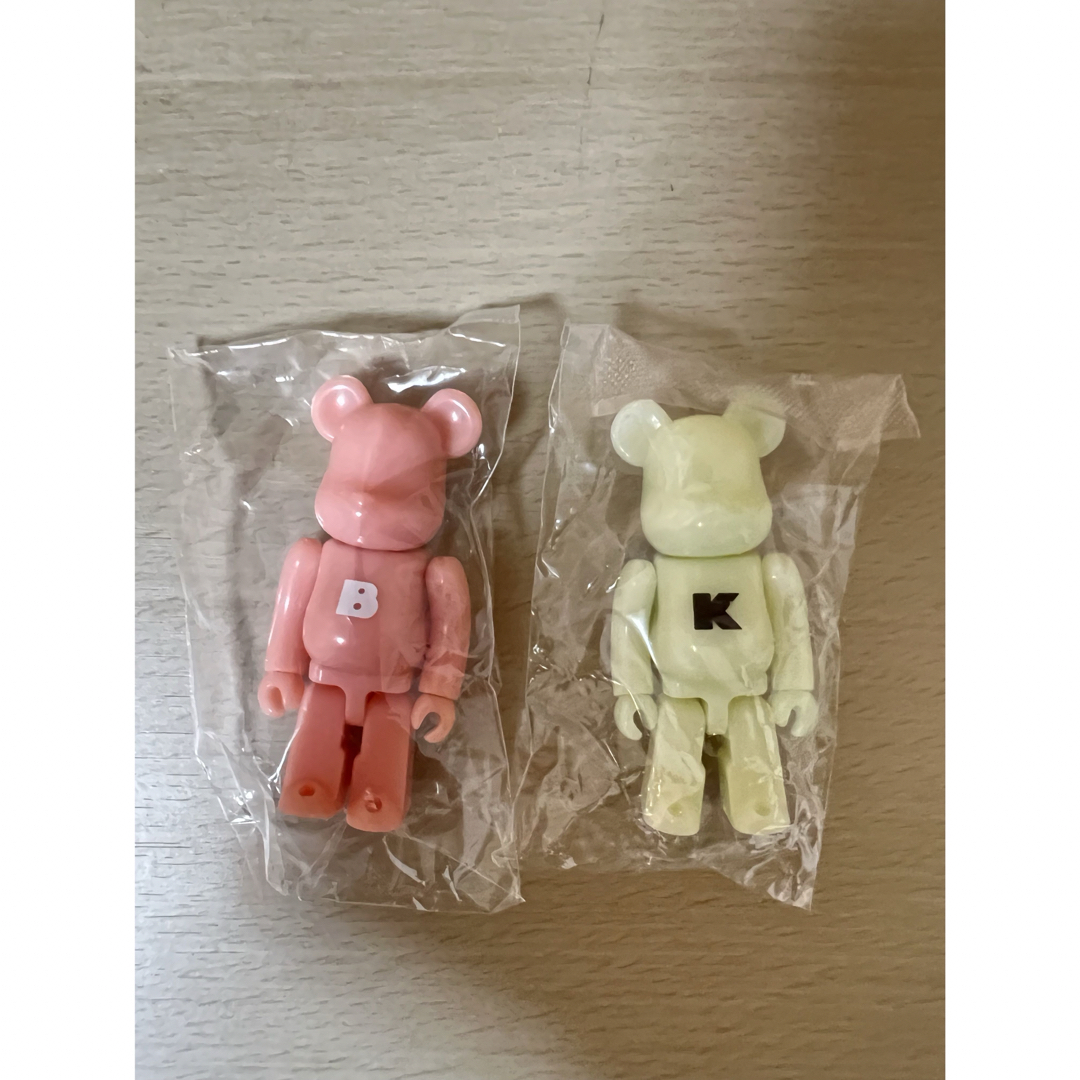 BE@RBRICK(ベアブリック)のベアブリック1/6計画ノベルティ7体セット　おまけ2体付き エンタメ/ホビーのフィギュア(その他)の商品写真