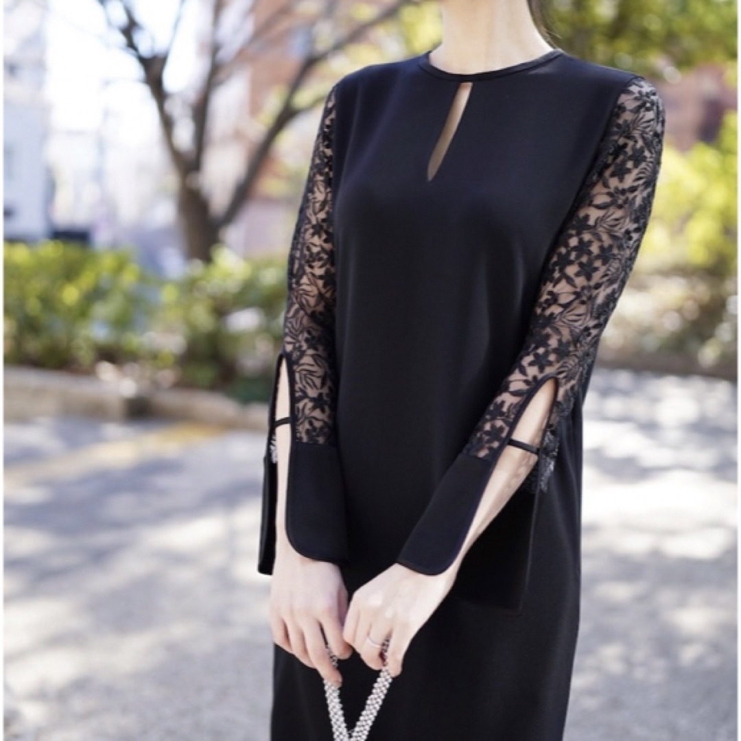 mame(マメ)のmame kurogouchi Floral Lace Sleeve Dress レディースのワンピース(ロングワンピース/マキシワンピース)の商品写真