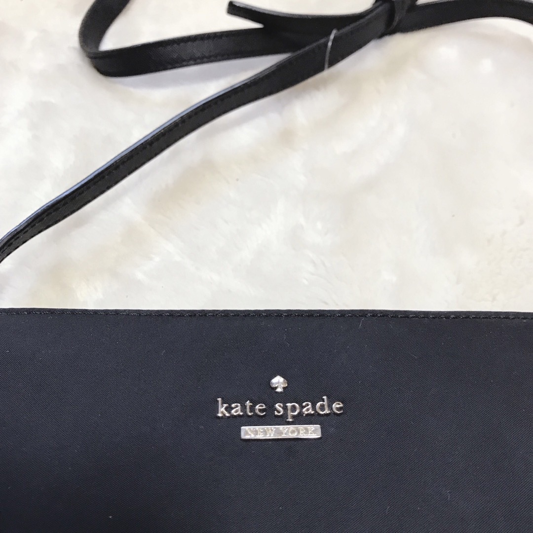 みららショップバッグkate spade ナイロン レザー ロゴ ショルダーバッグ ポシェット 黒