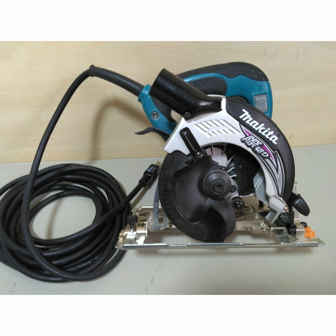 Makita (マキタ) 125mm 内装マルノコ 5241 Makita (マキタ) 125mm 内装マルノコ 5241