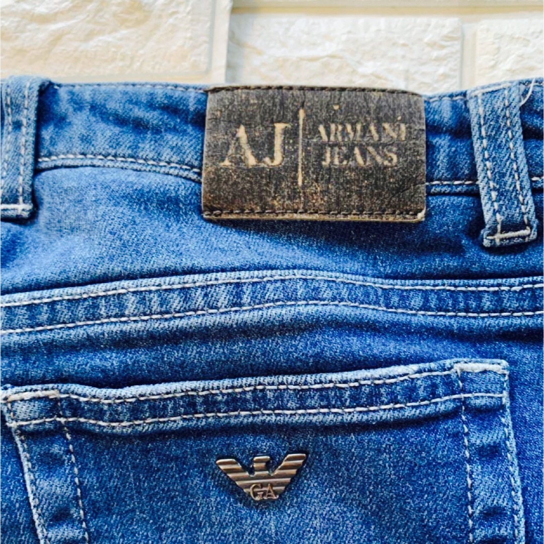 ARMANI JUNIOR(アルマーニ ジュニア)の美品　154  アルマーニジュニア　ハーフパンツ　デニム　ビンテージ加工 キッズ/ベビー/マタニティのキッズ服男の子用(90cm~)(パンツ/スパッツ)の商品写真