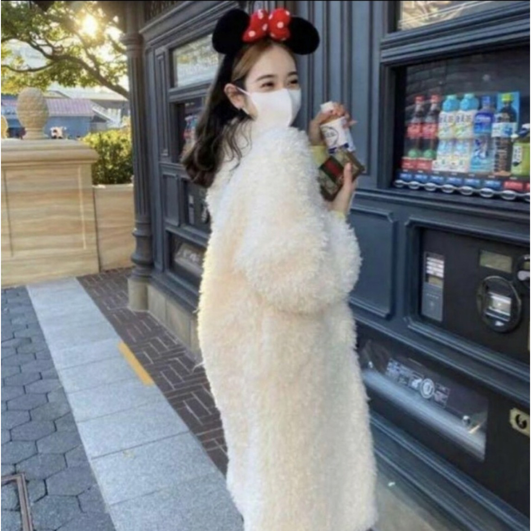 Bibiy AMELIA FUR COAT レディースのジャケット/アウター(毛皮/ファーコート)の商品写真