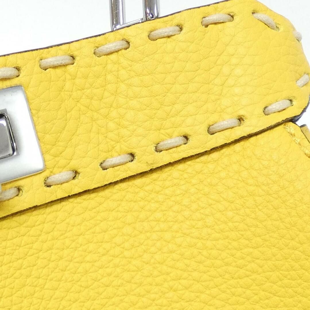 FENDI(フェンディ)のフェンディ SELLERIA ピー カ ブー ミニ 8BN244 AFQ8 バッグ レディースのバッグ(ハンドバッグ)の商品写真