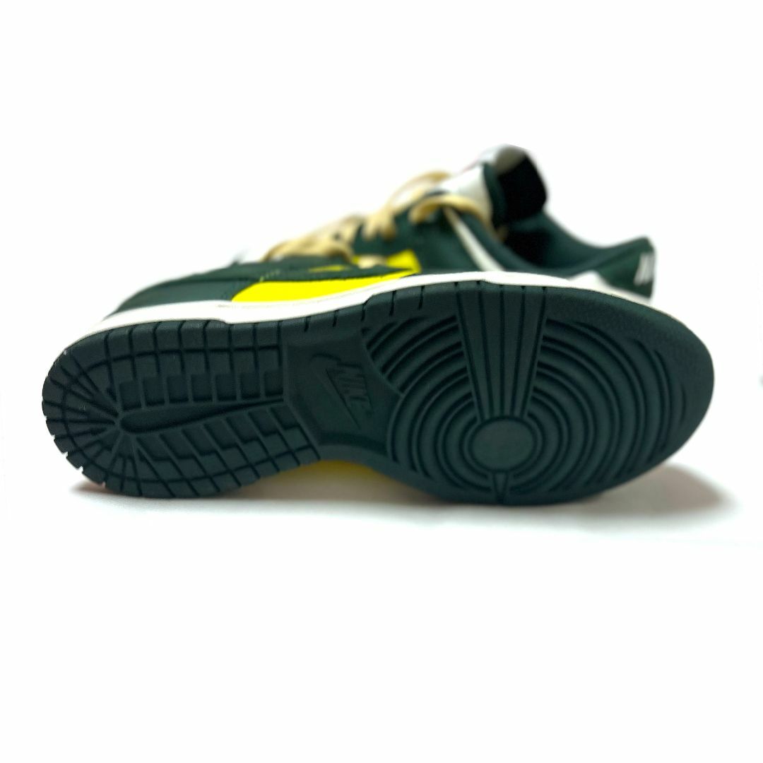 NIKE(ナイキ)の新品　22.5cm　ナイキ ウィメンズ ダンクロー SE　ホワイト　グリーン レディースの靴/シューズ(スニーカー)の商品写真