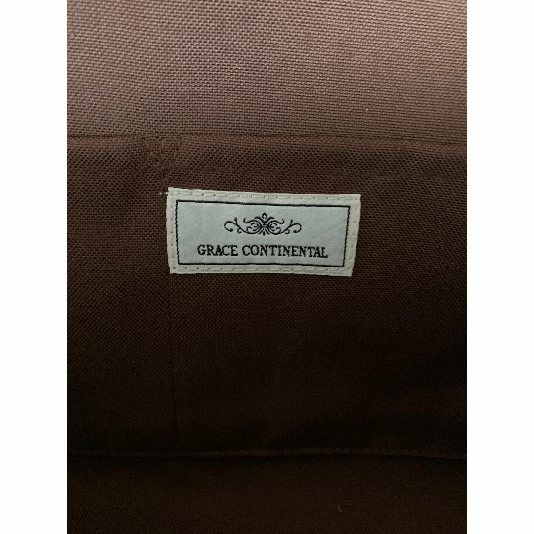 GRACE CONTINENTAL(グレースコンチネンタル)のGRACE CONTINENTAL フラワー刺繍クラッチ レディースのバッグ(クラッチバッグ)の商品写真