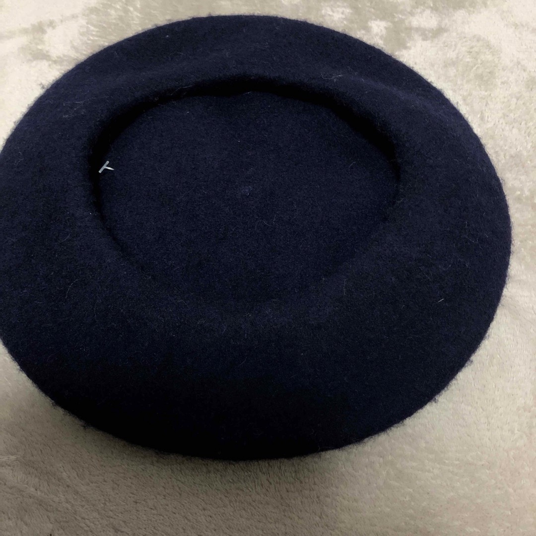 co-en様専用　ベレー帽　新品未使用　ネイビー　毛90% レディースの帽子(ハンチング/ベレー帽)の商品写真