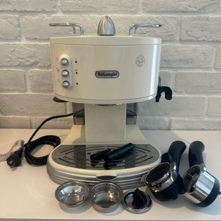 デロンギ(DeLonghi)のDeLonghi デロンギ　エスプレッソ・カプチーノメーカー　ECM300J-E(コーヒーメーカー)