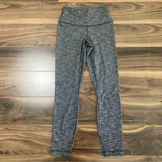 ルルレモン(lululemon)のルルレモン Lululemon High Times Pant サイズ6？(レギンス/スパッツ)