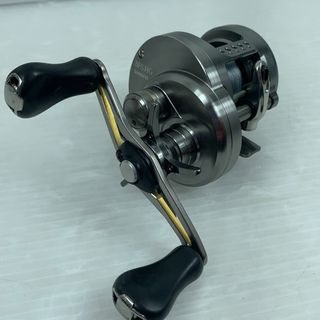 シマノ(SHIMANO)のττSHIMANO シマノ ベイトリール キズ有 17カルカッタコンクエストBFS HG-R 03675(リール)