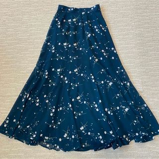 アメリヴィンテージ(Ameri VINTAGE)の【美品】AMERI 鈴蘭花柄スカート(ロングスカート)