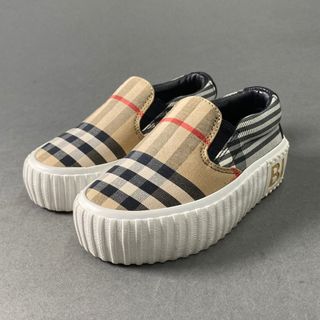 バーバリー(BURBERRY) キッズスニーカー(子供靴)の通販 100点以上