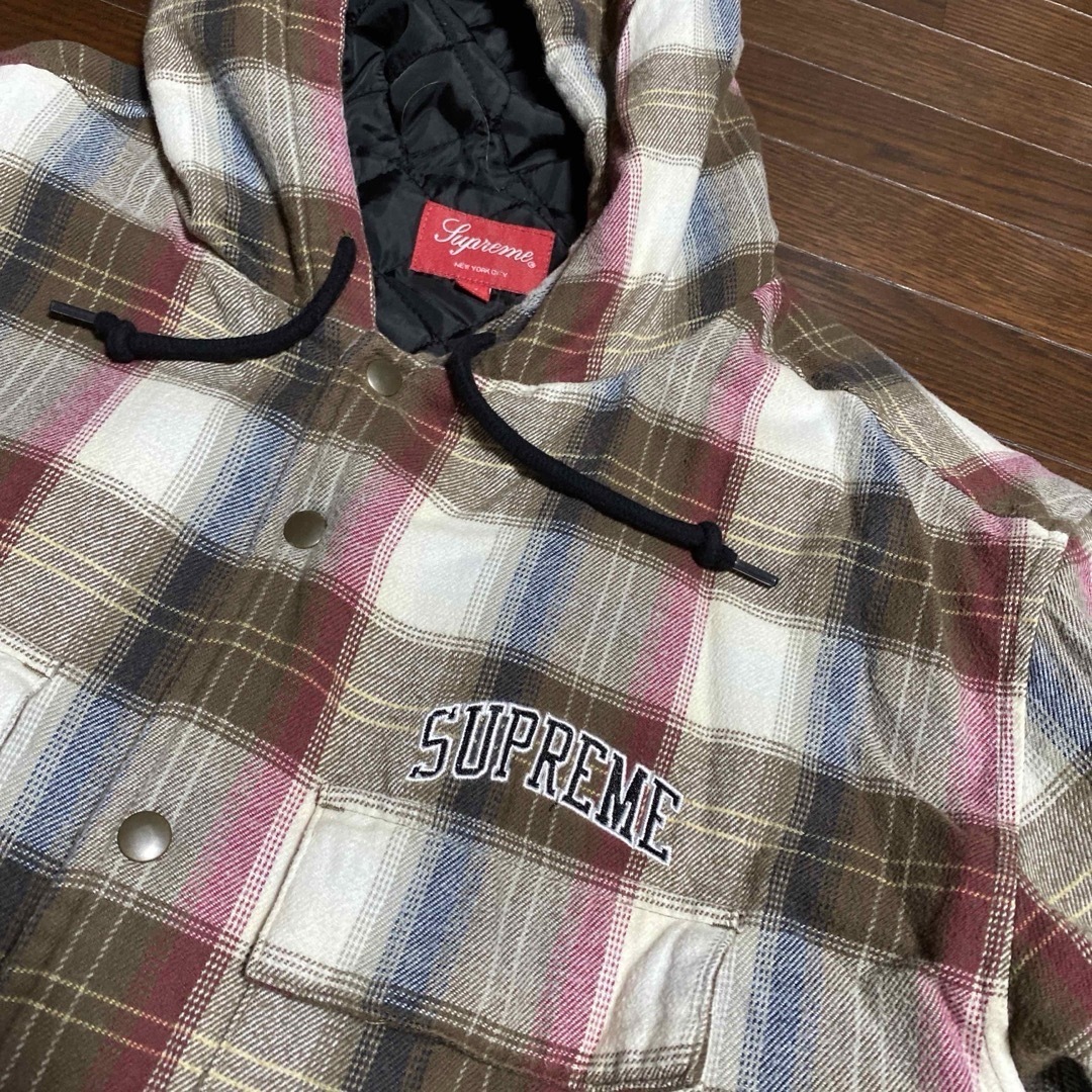 Supreme(シュプリーム)の【19fw】MサイズSupreme シュプリーム　パーカー　アーチロゴ メンズのジャケット/アウター(ブルゾン)の商品写真