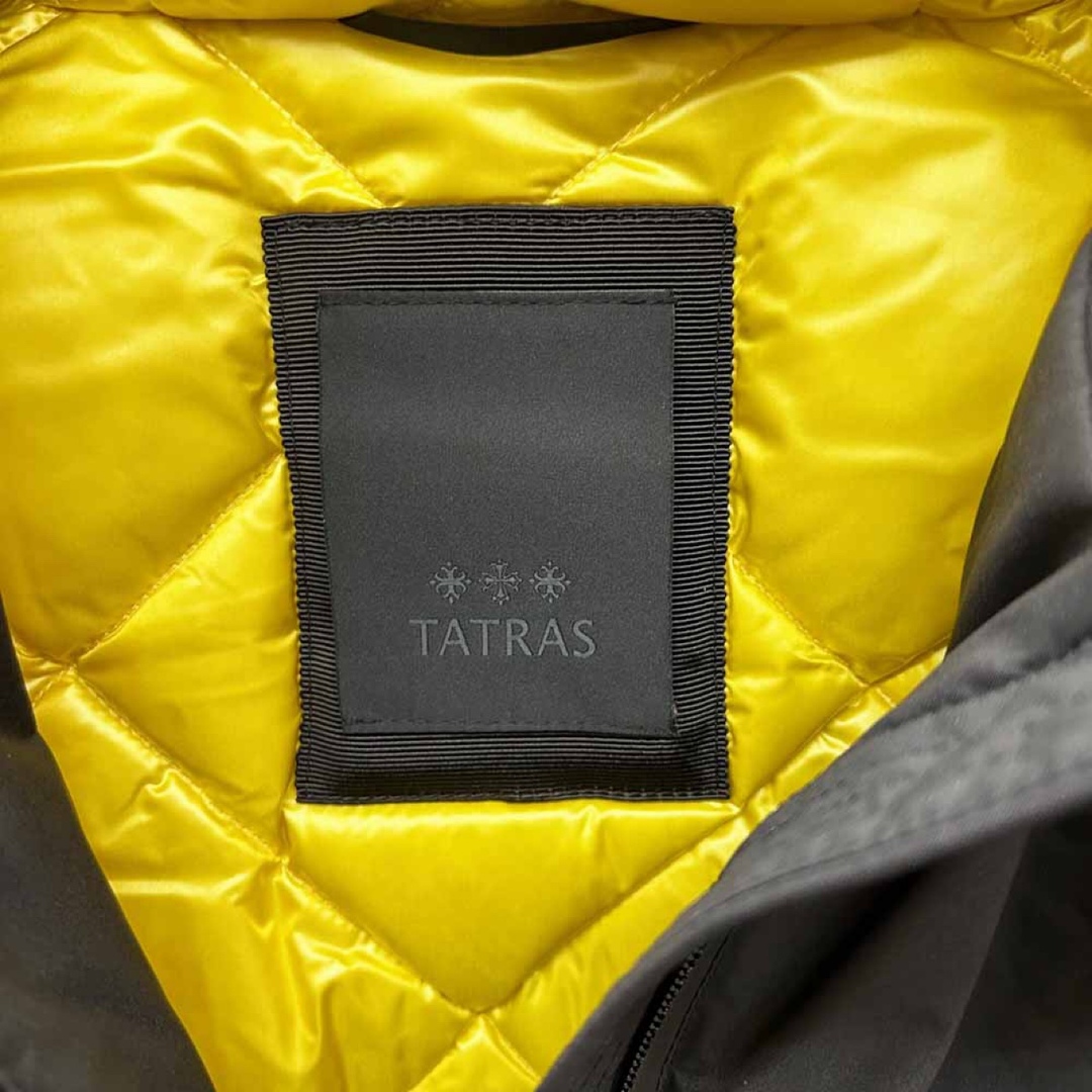 TATRAS(タトラス)の新品 タトラス メンズライトダウンブルゾン AMIMADO ブラック 02サイズ メンズのジャケット/アウター(ブルゾン)の商品写真