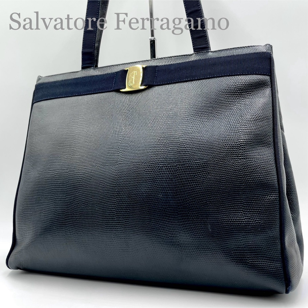 Salvatore Ferragamo　型押し　トートバッグ　ハンドバッグ高さ23