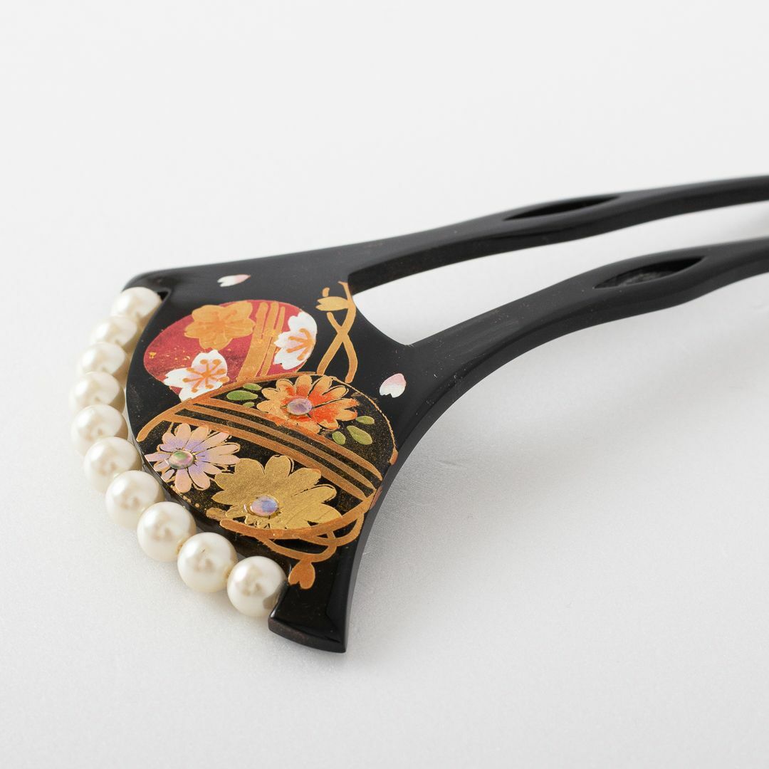 簪 かんざし (no.11 鞠 花蒔絵 パール）髪飾り 和装 バチ型 日本製 レディースのヘアアクセサリー(その他)の商品写真
