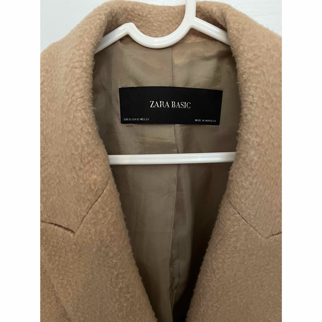 ZARA(ザラ)のZARA ザラ ボタン付きダブルコート ベージュ レディースのジャケット/アウター(ピーコート)の商品写真