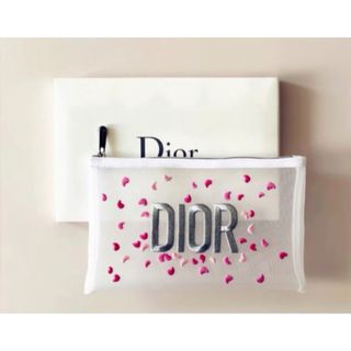 クリスチャンディオール(Christian Dior)の新品未使用　ディオール  ノベルティ 刺繍ポーチ正規品(ポーチ)