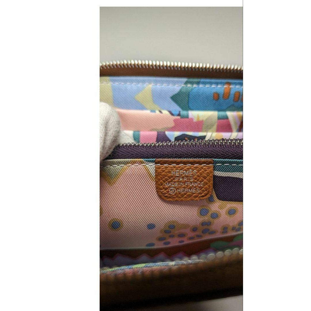 HERMES - 【新品未使用】シルクインコンパクト ゴールド カシス HERMES - 【新品未使用】シルクインコンパクト ゴールド カシス