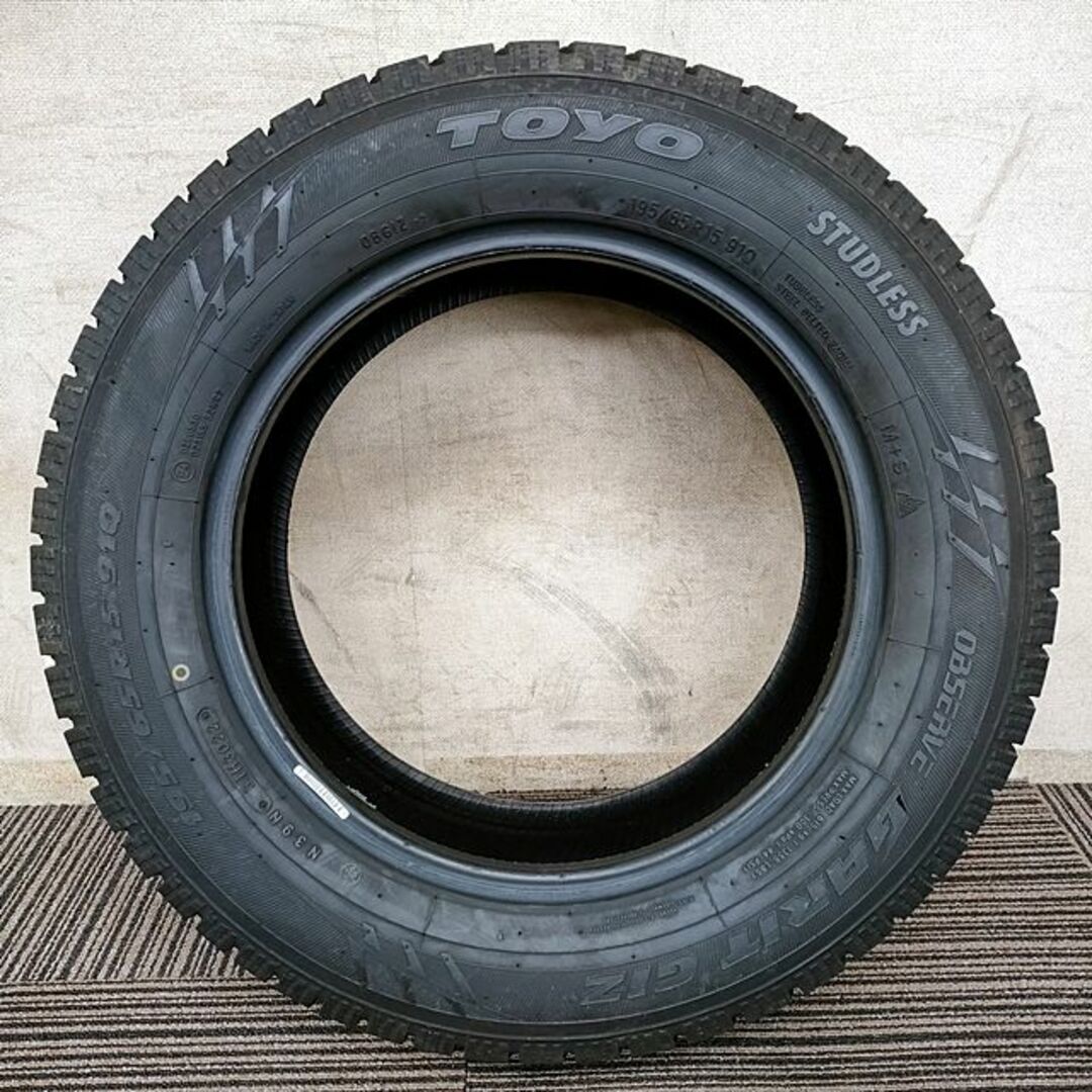 トーヨータイヤ(トーヨータイヤ)のTOYOTIRE 195/65R15 91Q OBSERVE 4本 YW342 自動車/バイクの自動車(タイヤ)の商品写真