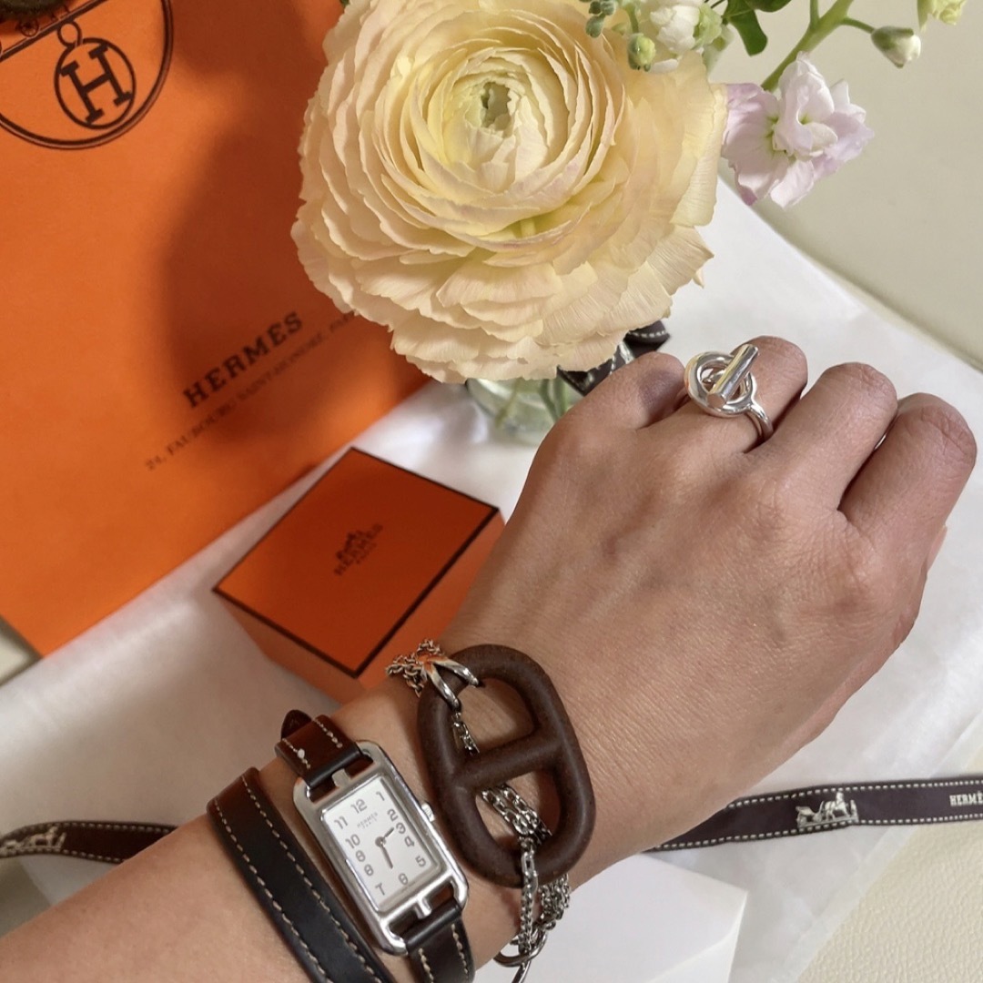 Hermes(エルメス)の新品未使用 エルメス リング エシャぺ MM シルバー サイズ50 10号 レディースのアクセサリー(リング(指輪))の商品写真